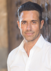 <em>Marcos C.</em>